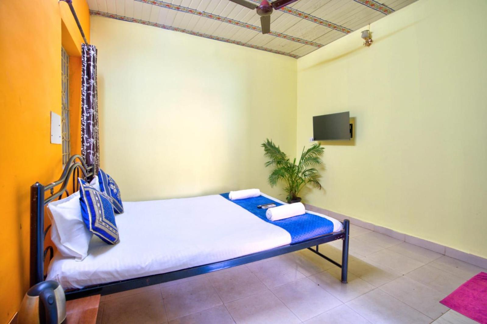 Hotel Savita Calangute Zewnętrze zdjęcie
